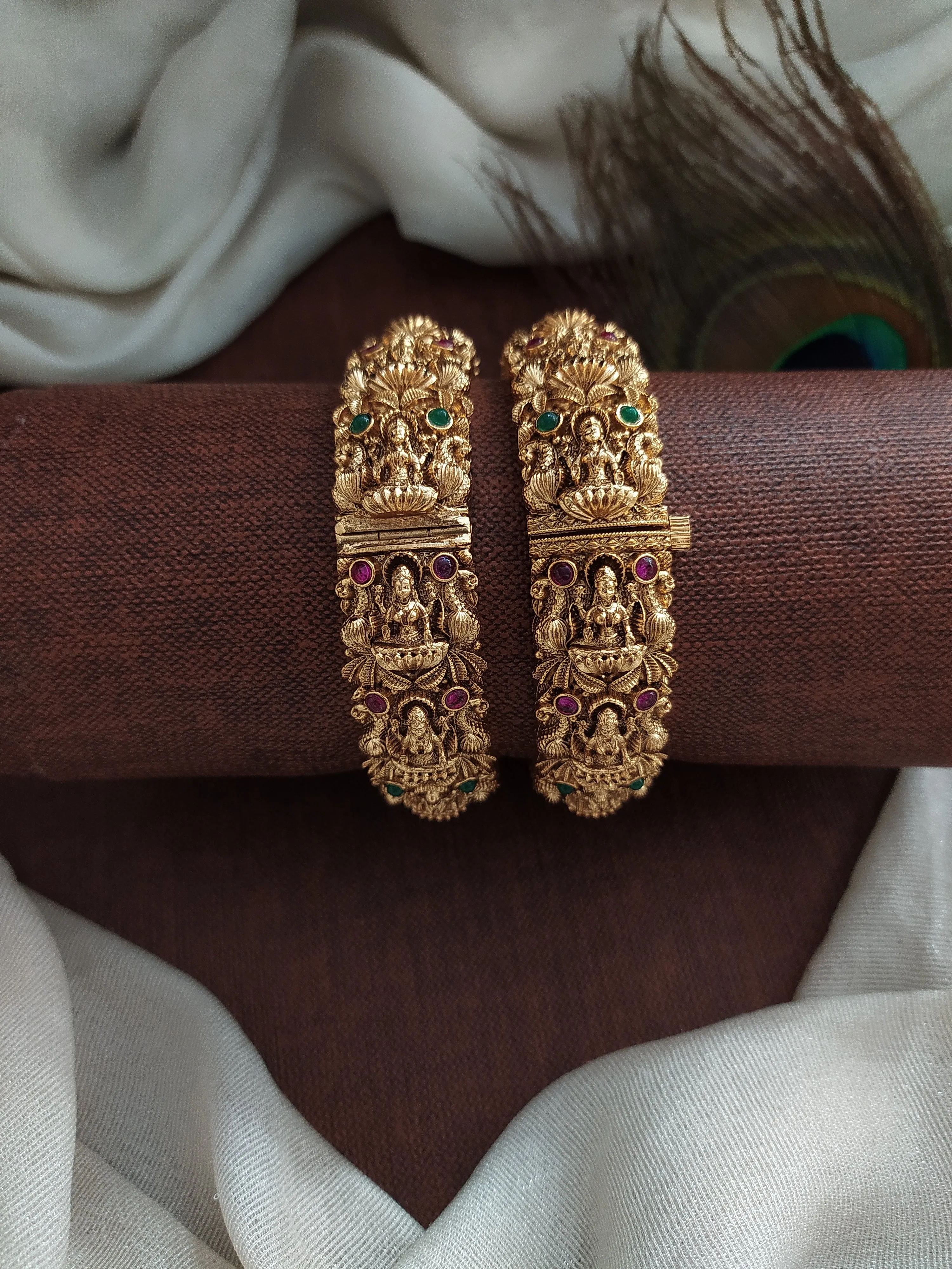 Unveiling Enchanting Matt Finish Divine Kemp Stone Antique Screw Kada