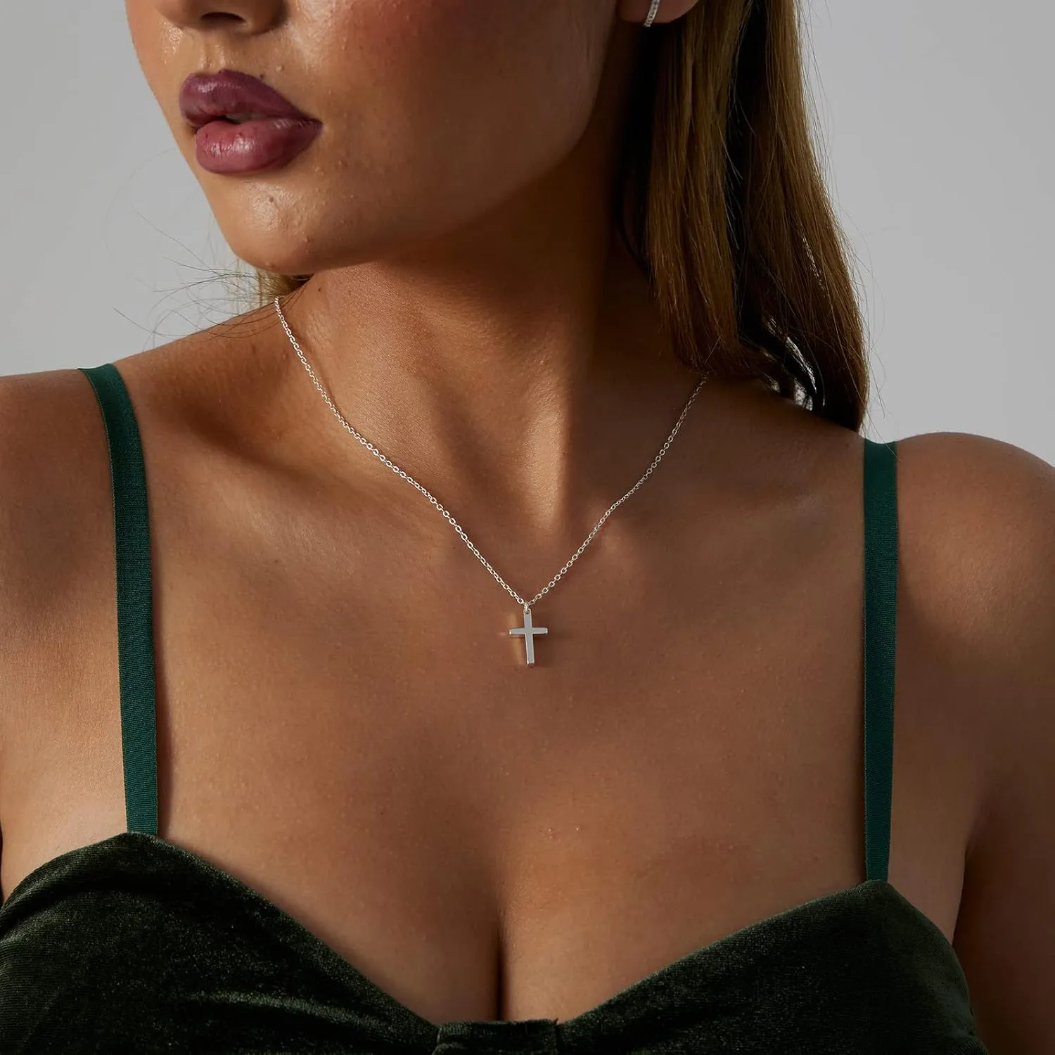 VIROMY Gold Cross Necklace for Women 14K Gold Plated Cute Sidways Cross Pendant Choker Necklaces Simple Trendy Everyday Jewelry for Women