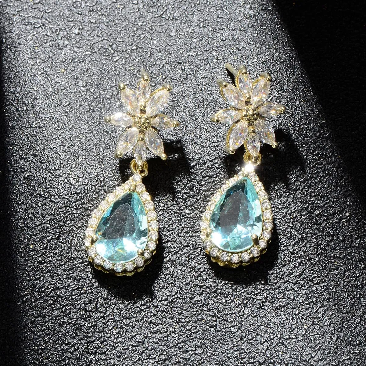Women's Cubic Zirconia Bridal Earrings - Elegant Sterling Silver CZ Wedding Party Prom Earrings for Bride Bridesmaids Crystal Rhinestone Floral Cluster Chandelier Dangle Drop Earrings for Women Girls