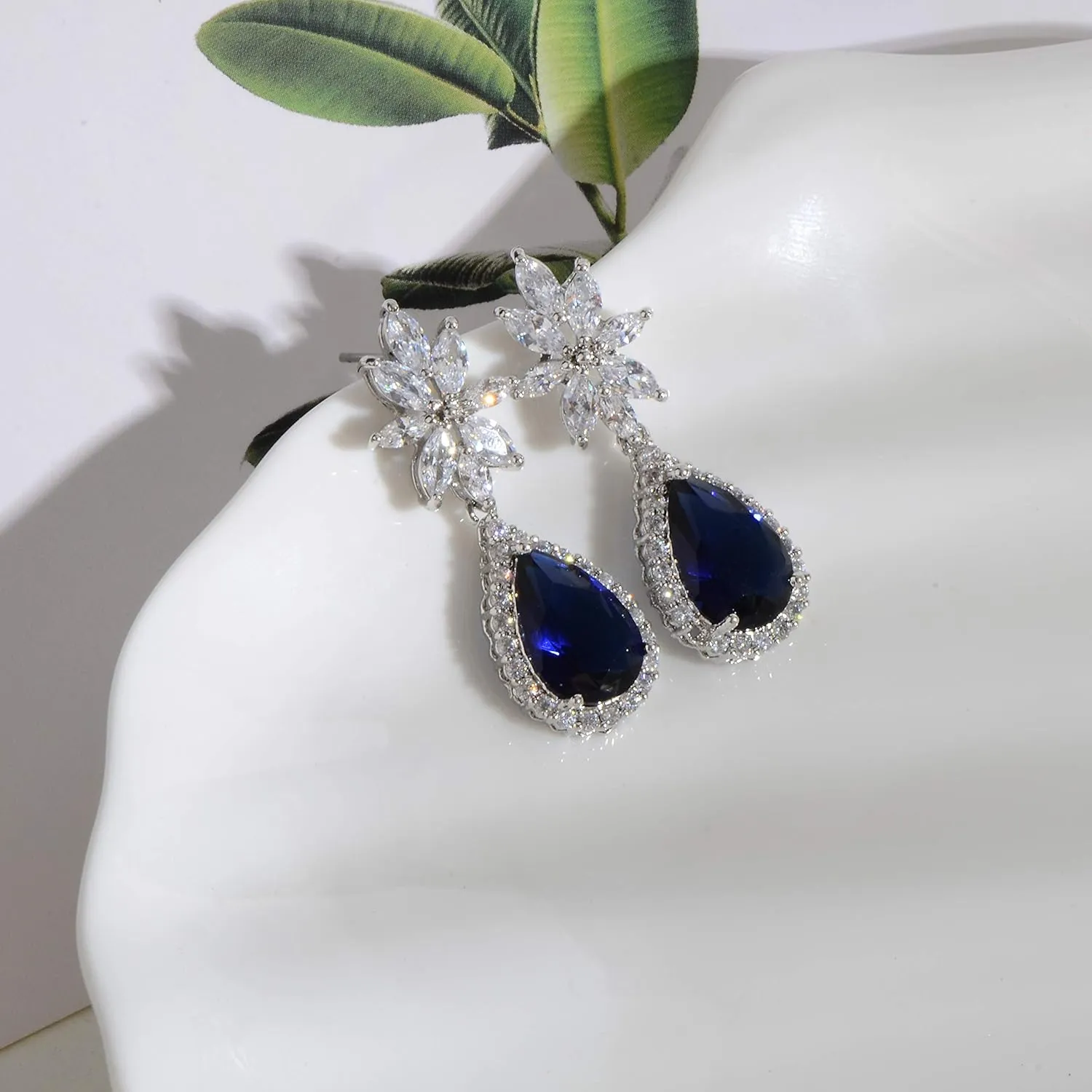 Women's Cubic Zirconia Bridal Earrings - Elegant Sterling Silver CZ Wedding Party Prom Earrings for Bride Bridesmaids Crystal Rhinestone Floral Cluster Chandelier Dangle Drop Earrings for Women Girls