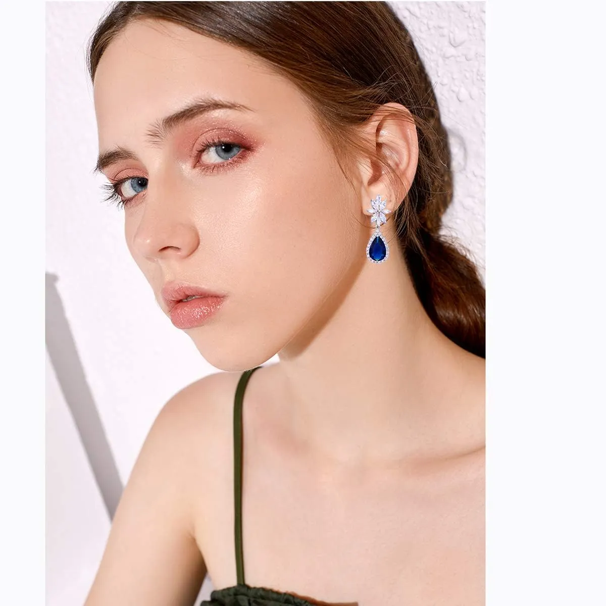 Women's Cubic Zirconia Bridal Earrings - Elegant Sterling Silver CZ Wedding Party Prom Earrings for Bride Bridesmaids Crystal Rhinestone Floral Cluster Chandelier Dangle Drop Earrings for Women Girls