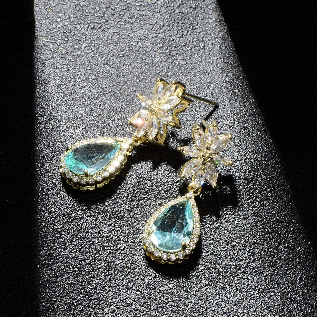 Women's Cubic Zirconia Bridal Earrings - Elegant Sterling Silver CZ Wedding Party Prom Earrings for Bride Bridesmaids Crystal Rhinestone Floral Cluster Chandelier Dangle Drop Earrings for Women Girls